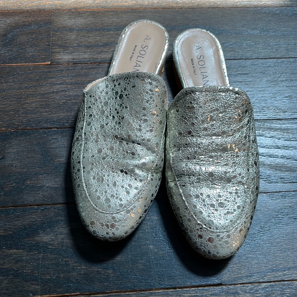 A. Soliani alba dotted gold size 37 original price $198 selling for $100